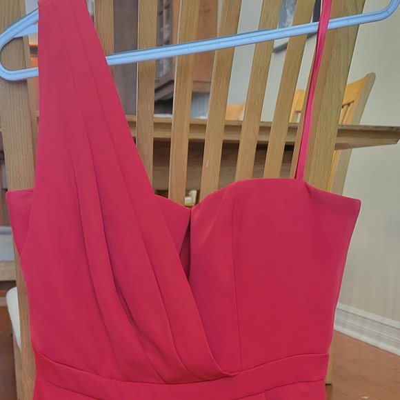 Bold red cocktail dress - Picture 1 of 4